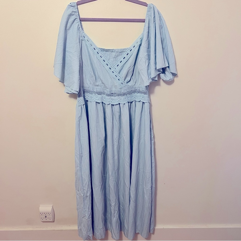 🩵 PLUS Dress 🩵 - Picture 3 of 5